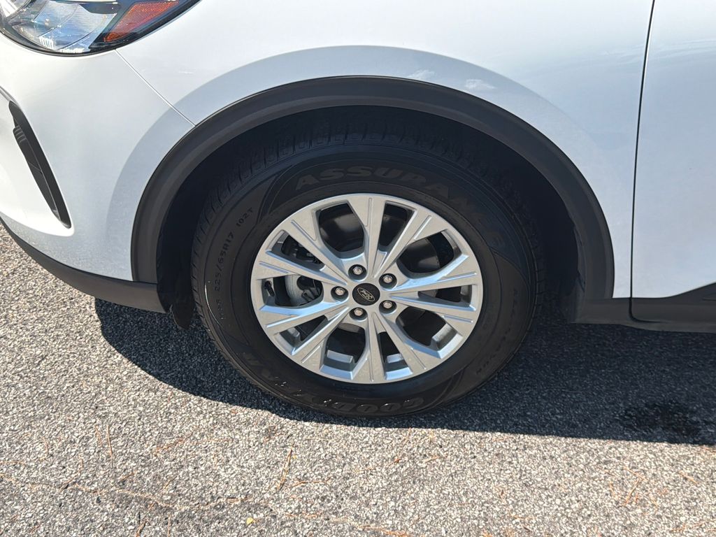 Thumbnail: 2024 Ford Escape - 7