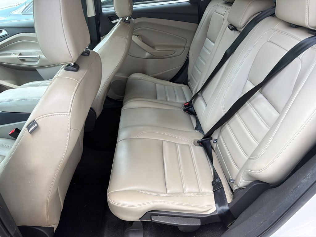 Thumbnail: 2019 Ford Escape - 8
