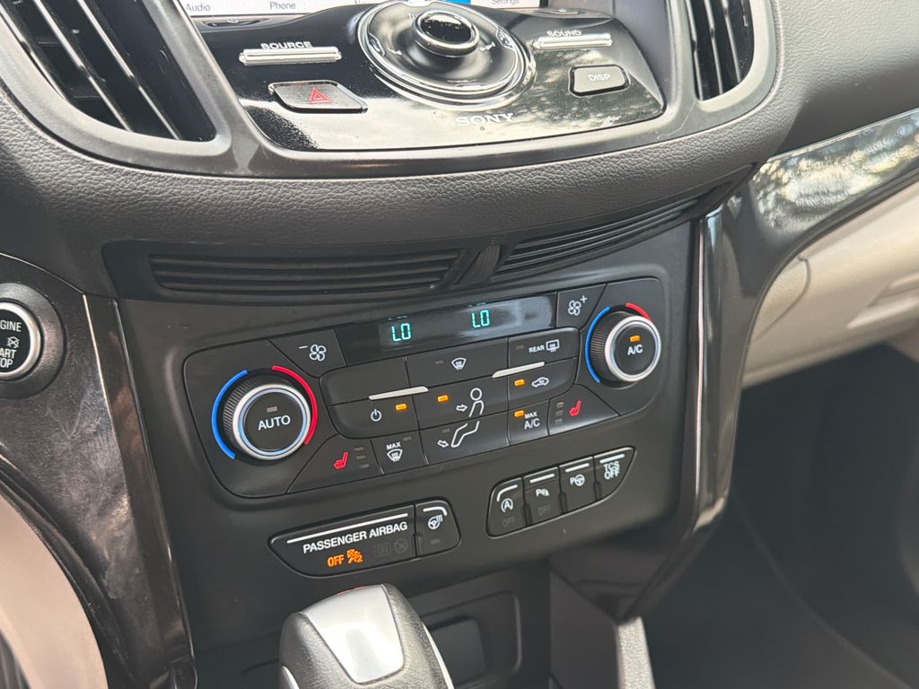 Thumbnail: 2018 Ford Escape - 32