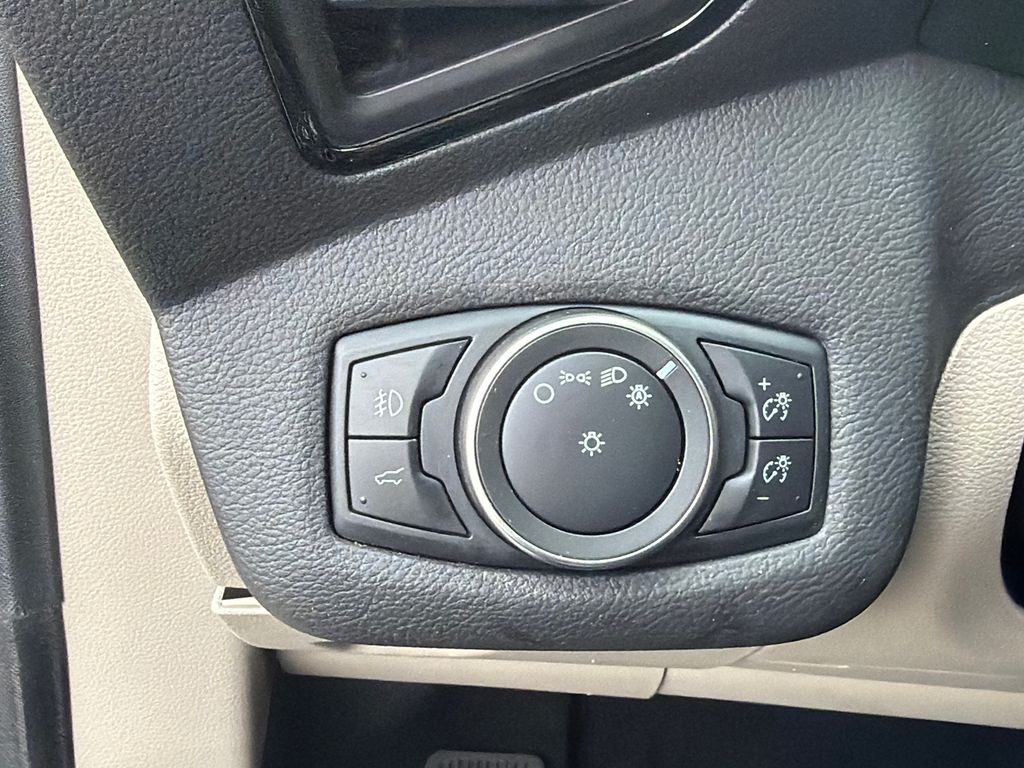 Thumbnail: 2018 Ford Escape - 33