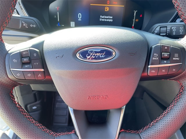 2025 Ford Escape ST-Line 23