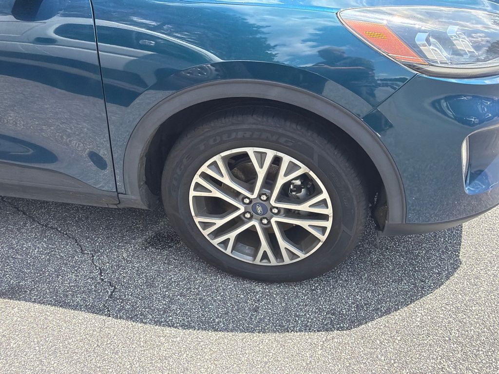 Thumbnail: 2020 Ford Escape - 4