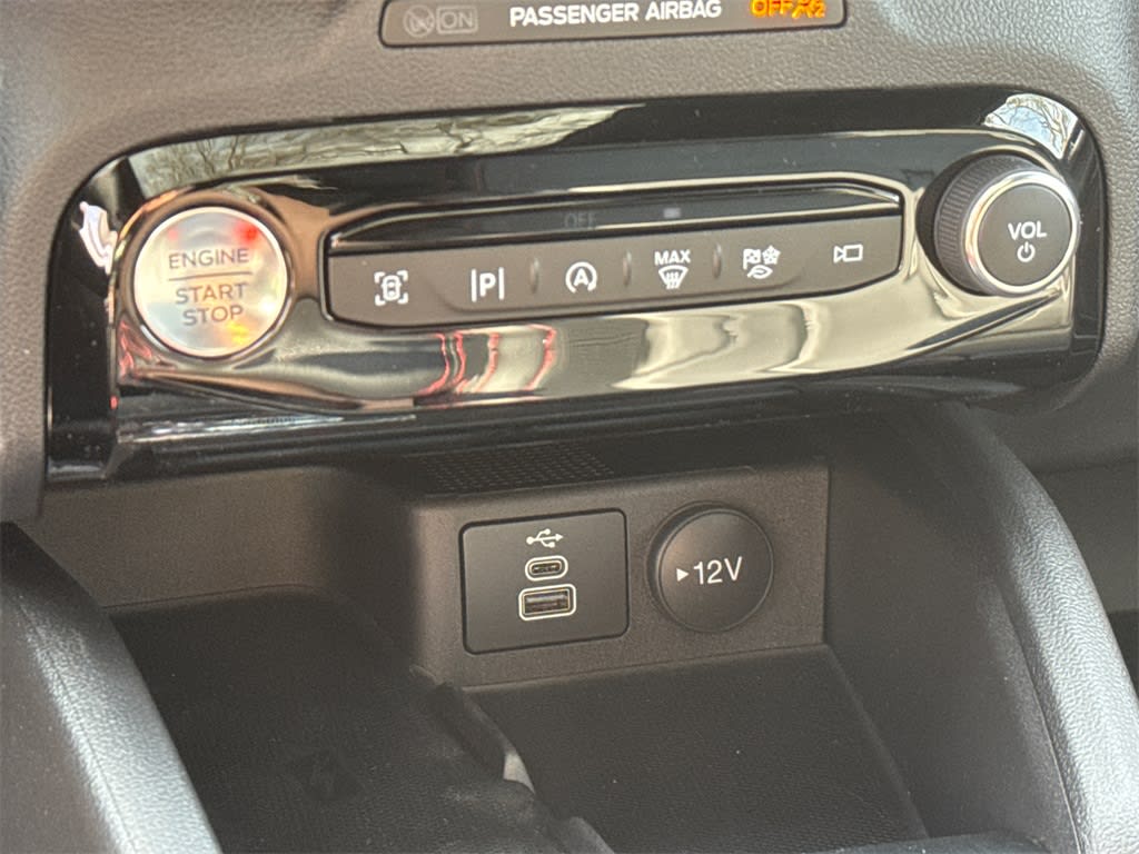 2025 Ford Escape ST-Line Elite 29