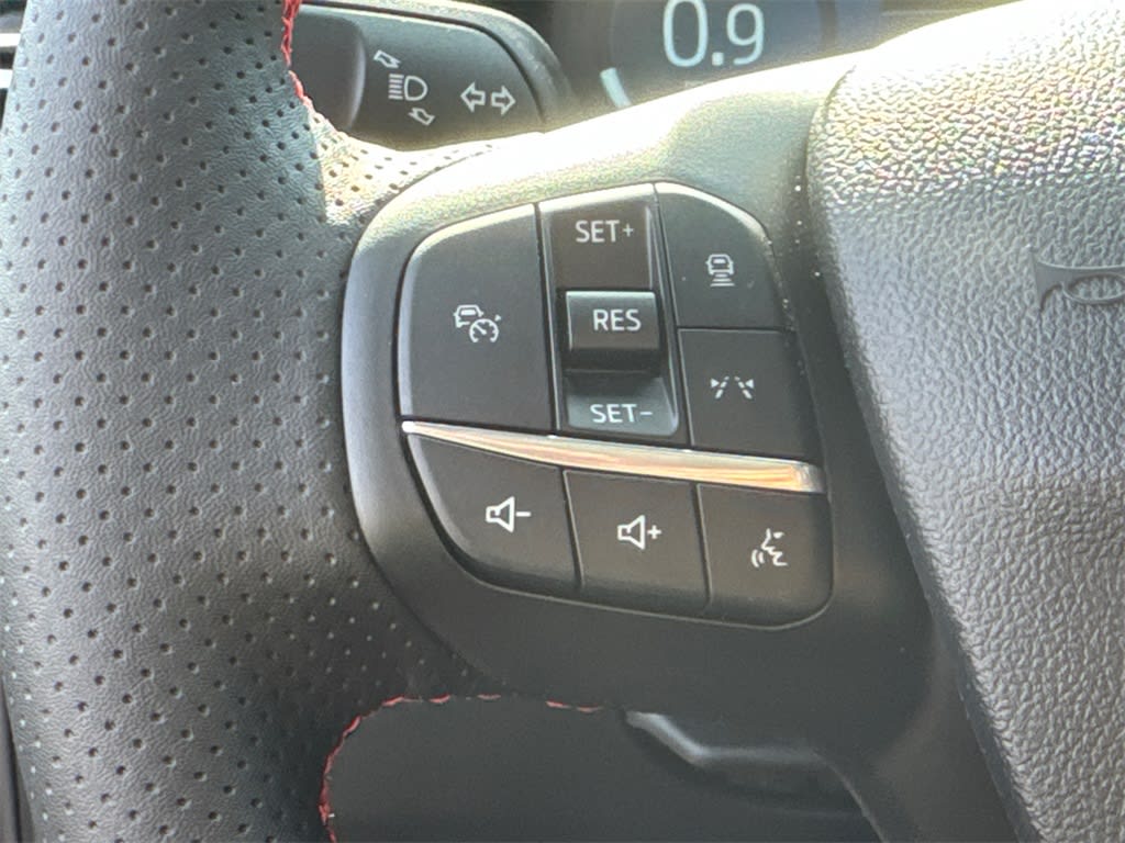 2025 Ford Escape ST-Line Elite 26
