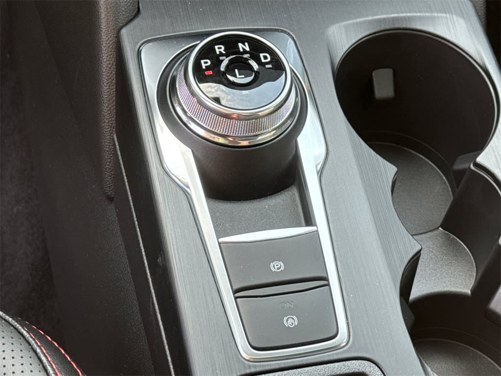 2025 Ford Escape ST-Line Elite 30