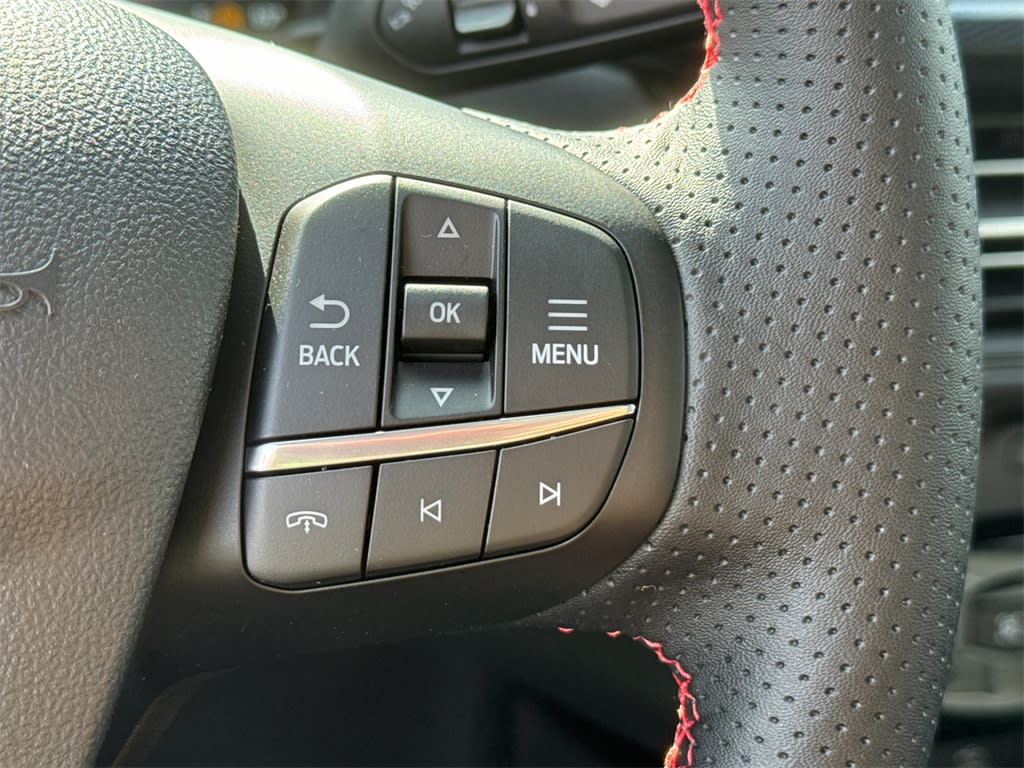 2025 Ford Escape ST-Line Elite 27