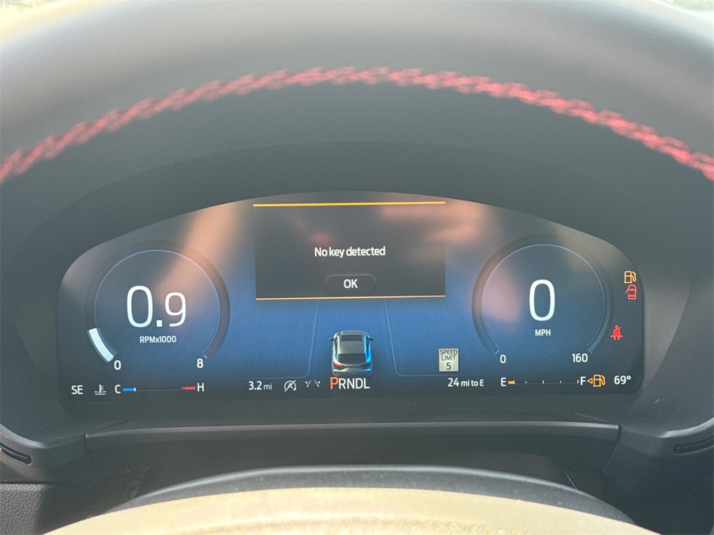2025 Ford Escape ST-Line Elite 16