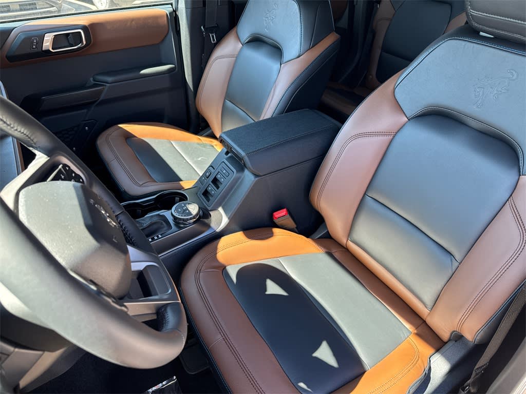2024 Ford Bronco Outer Banks 10