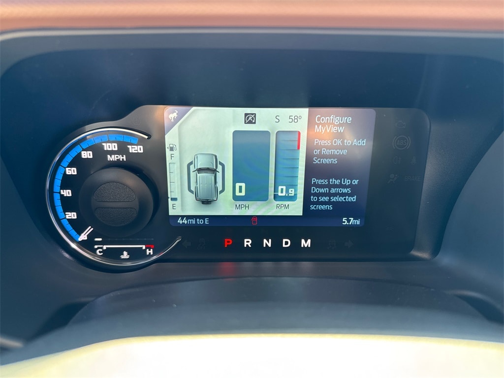 2024 Ford Bronco Outer Banks 16