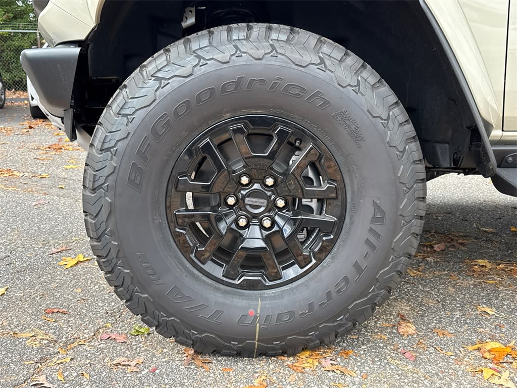 Thumbnail: 2025 Ford Bronco - 6