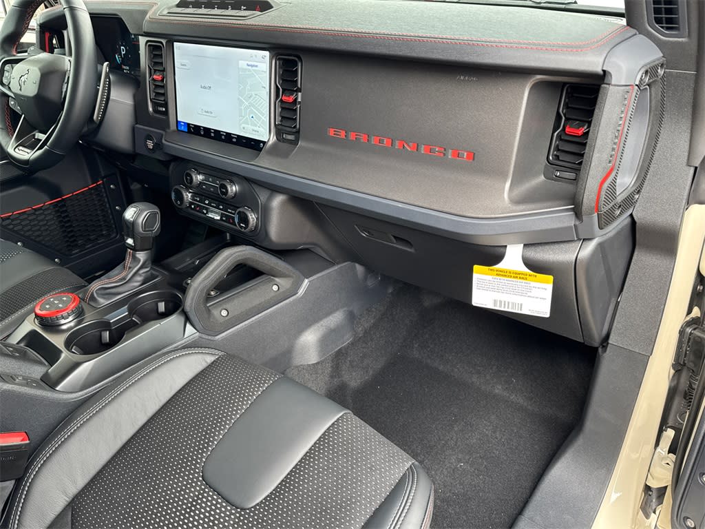 Thumbnail: 2025 Ford Bronco - 2