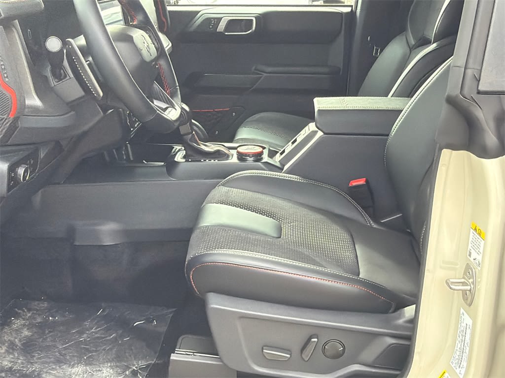 Thumbnail: 2025 Ford Bronco - 8