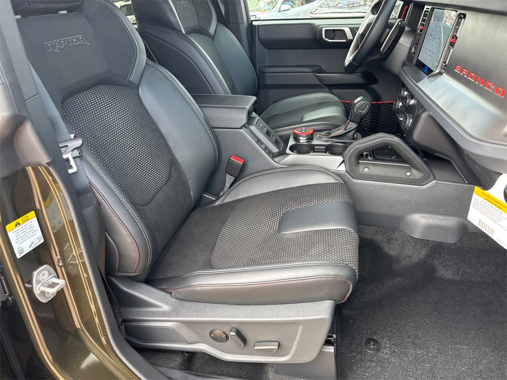 Thumbnail: 2025 Ford Bronco - 10