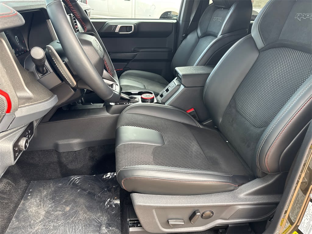 Thumbnail: 2025 Ford Bronco - 9