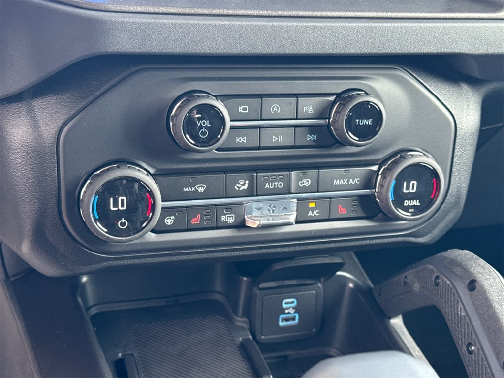 Thumbnail: 2025 Ford Bronco - 30