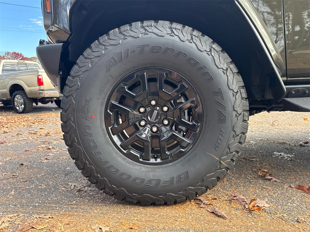 Thumbnail: 2025 Ford Bronco - 7