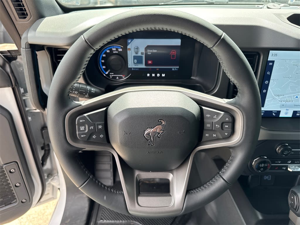 2024 Ford Bronco Black Diamond 26