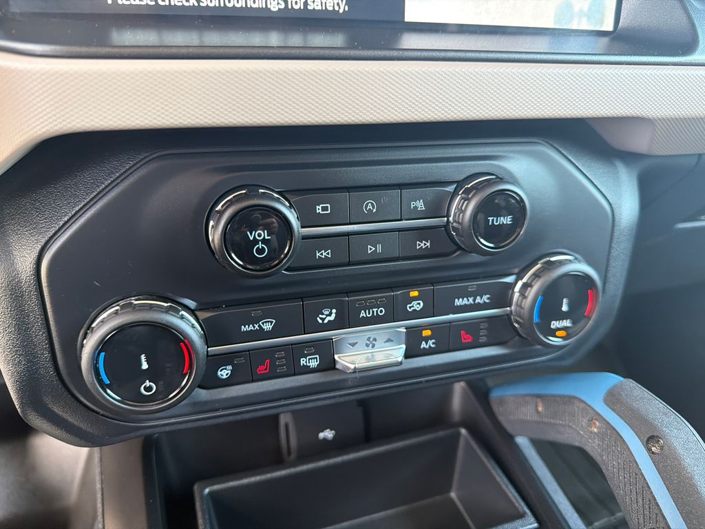 Thumbnail: 2022 Ford Bronco - 29