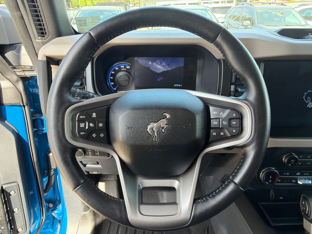 Thumbnail: 2022 Ford Bronco - 12