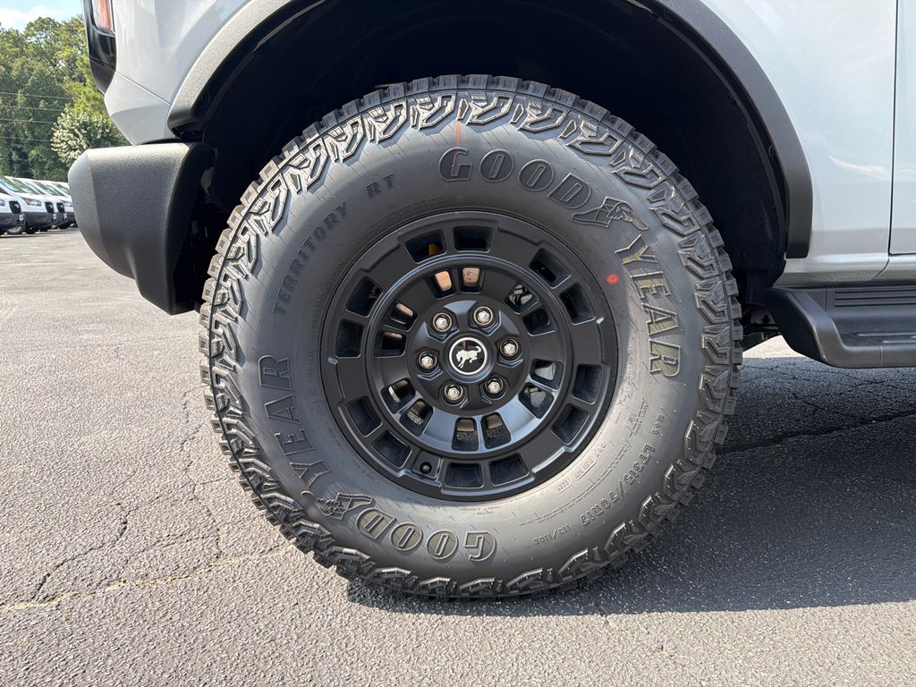 Thumbnail: 2026 Ford Bronco - 6