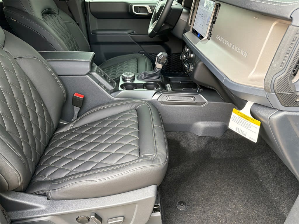 Thumbnail: 2025 Ford Bronco - 9