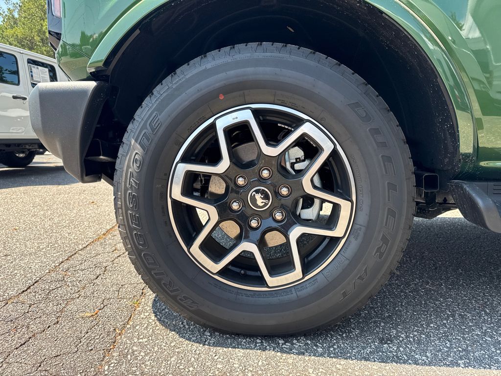 Thumbnail: 2025 Ford Bronco - 6