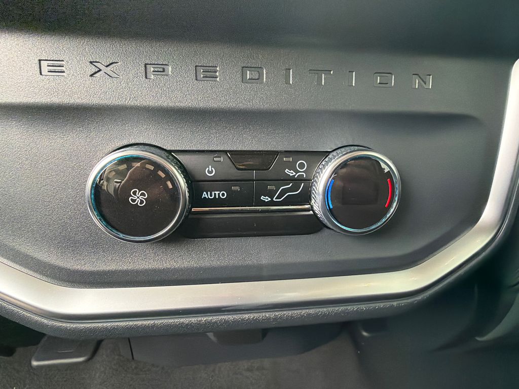Thumbnail: 2026 Ford Expedition MAX - 27