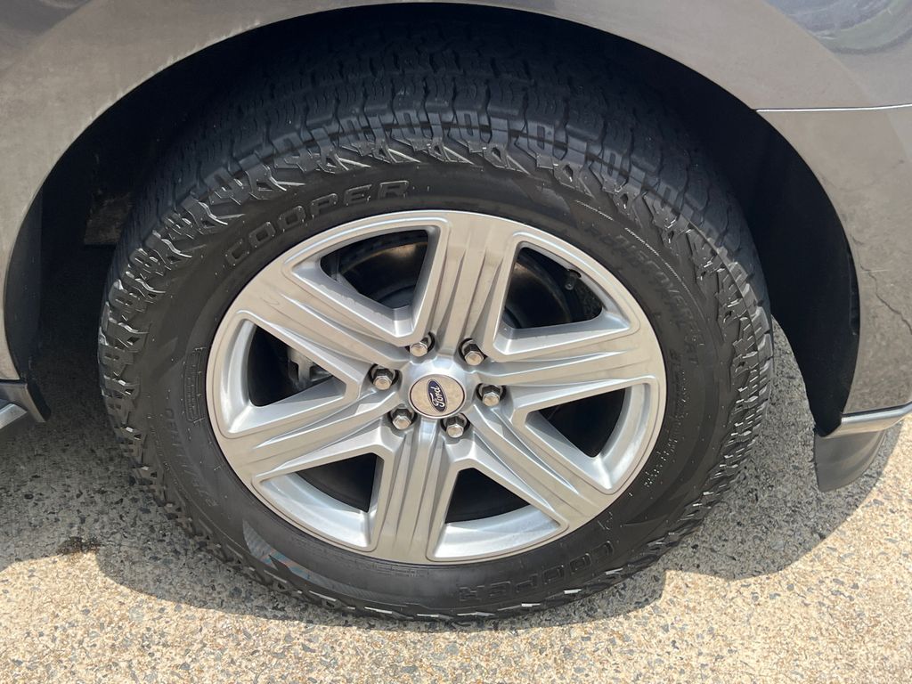 Thumbnail: 2020 Ford Expedition MAX - 21