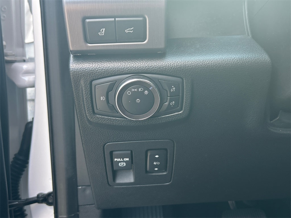 Thumbnail: 2019 Ford Expedition MAX - 35