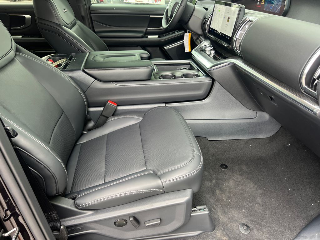Thumbnail: 2026 Ford Expedition MAX - 10