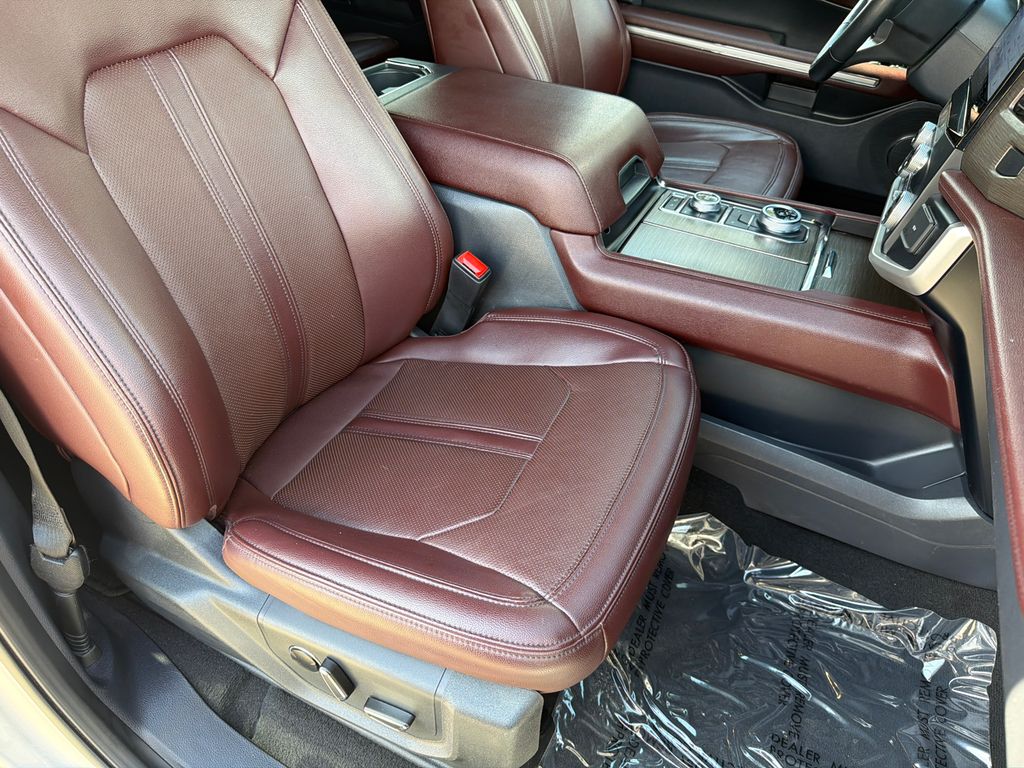 Thumbnail: 2024 Ford Expedition MAX - 10
