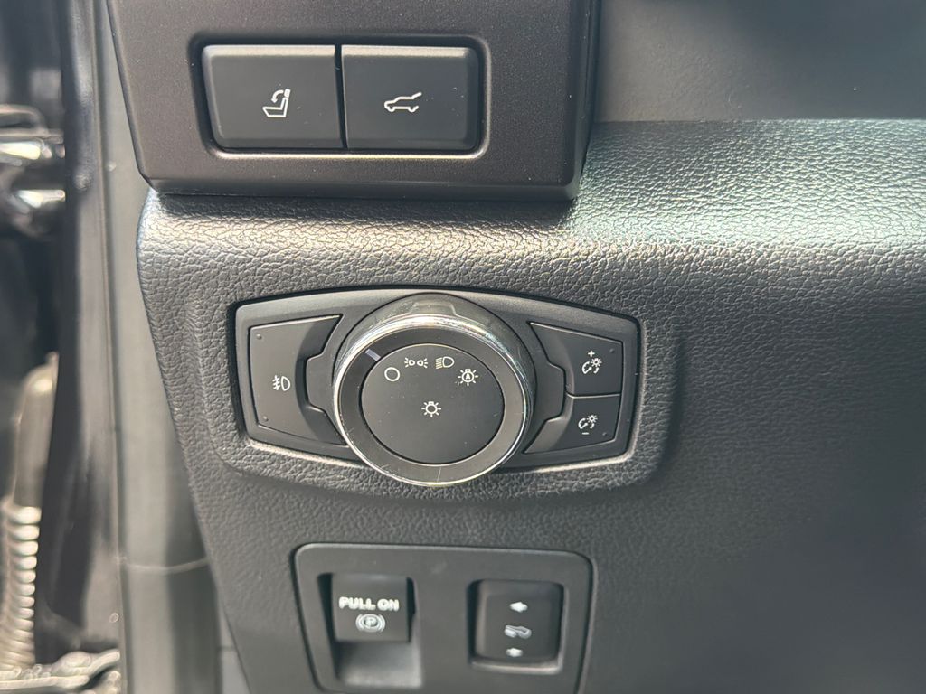 Thumbnail: 2021 Ford Expedition MAX - 33