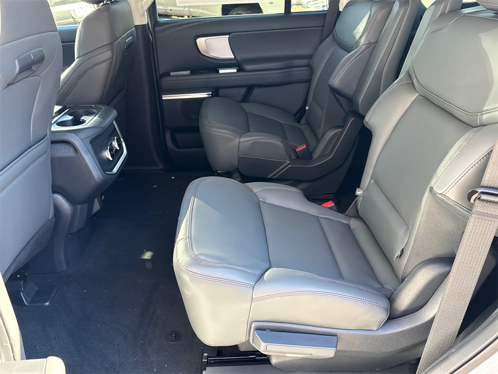 Thumbnail: 2025 Ford Expedition - 25