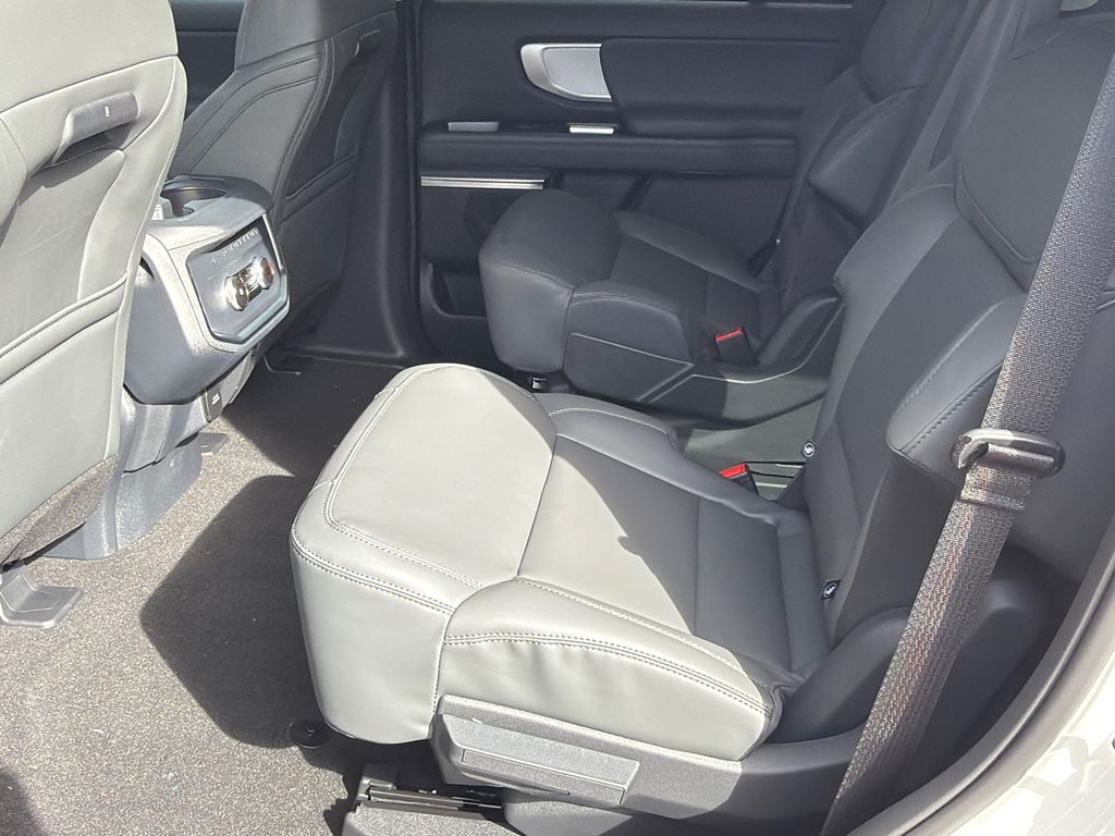 Thumbnail: 2026 Ford Expedition - 11