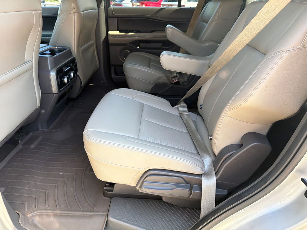 Thumbnail: 2020 Ford Expedition - 11