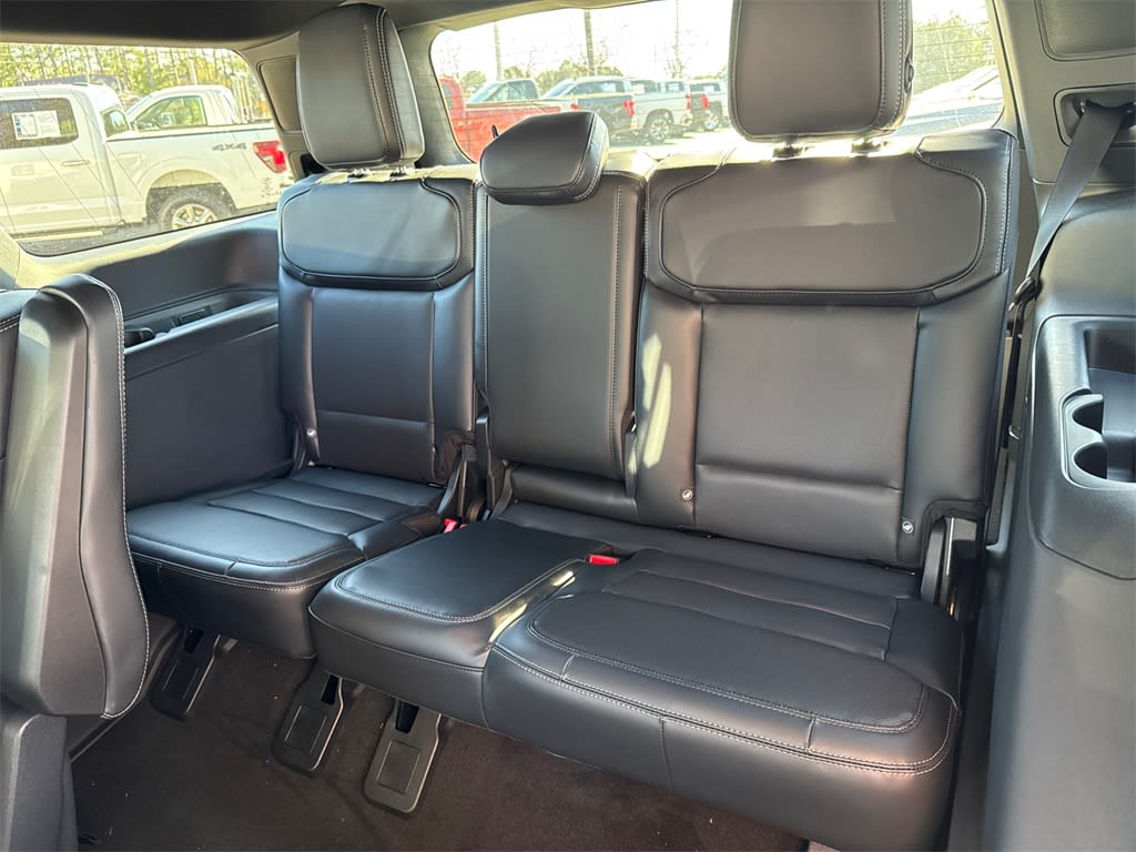 Thumbnail: 2025 Ford Expedition - 25