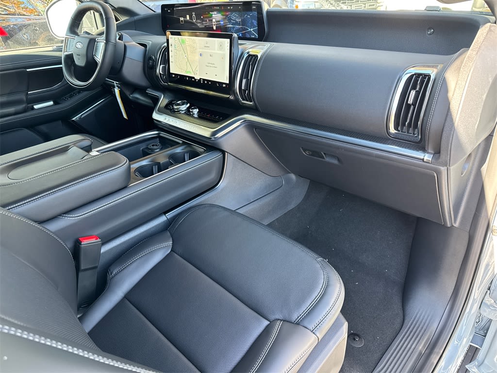 Thumbnail: 2025 Ford Expedition - 21