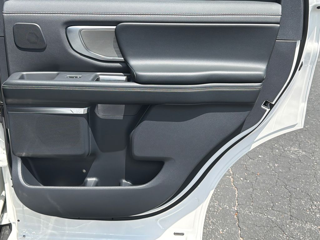 Thumbnail: 2026 Ford Expedition - 22