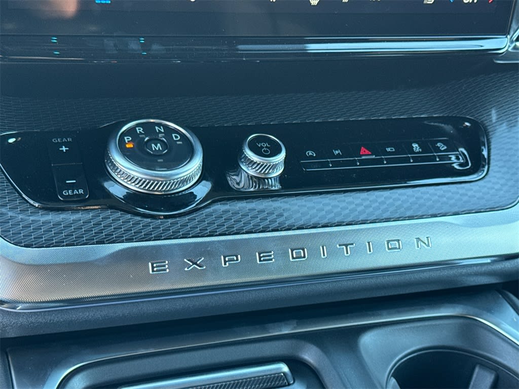 Thumbnail: 2025 Ford Expedition - 33