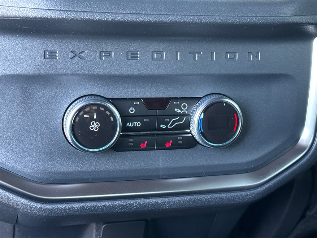 Thumbnail: 2025 Ford Expedition - 26