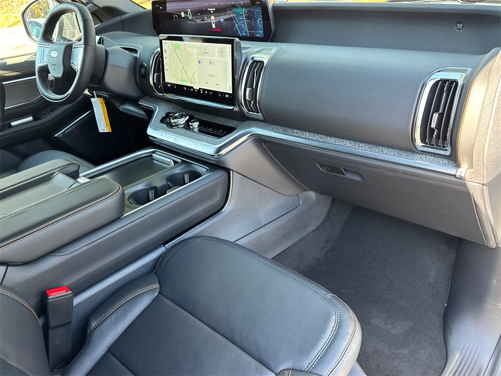 Thumbnail: 2025 Ford Expedition - 21