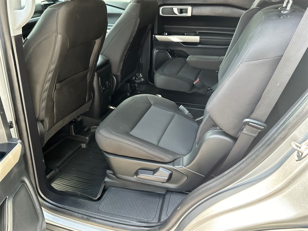 2022 Ford Explorer XLT 23