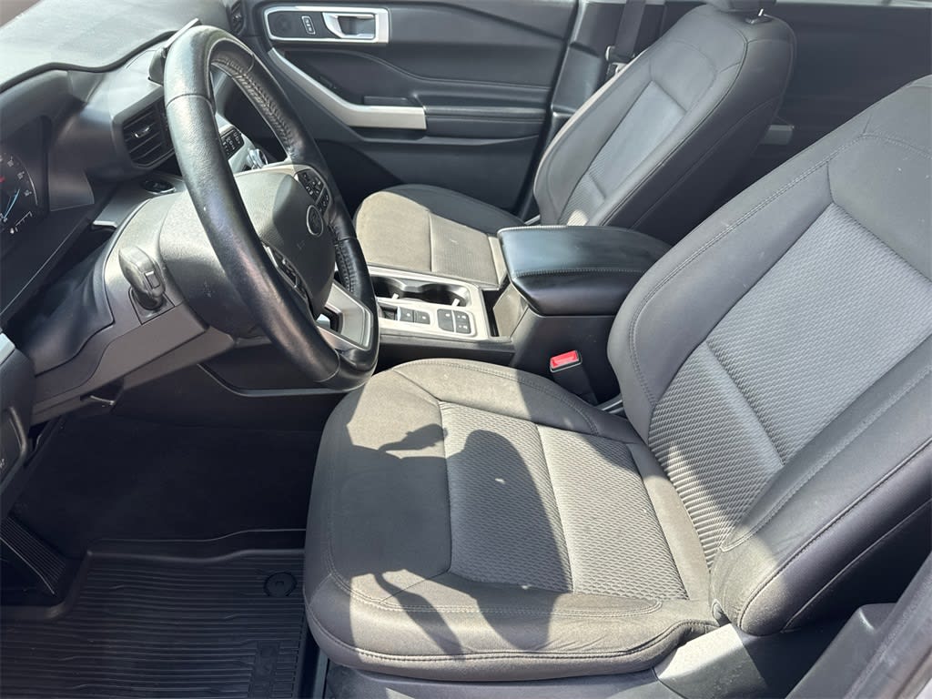 2022 Ford Explorer XLT 8