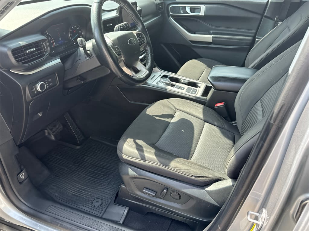 2022 Ford Explorer XLT 7