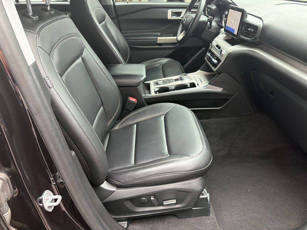 Thumbnail: 2023 Ford Explorer - 10