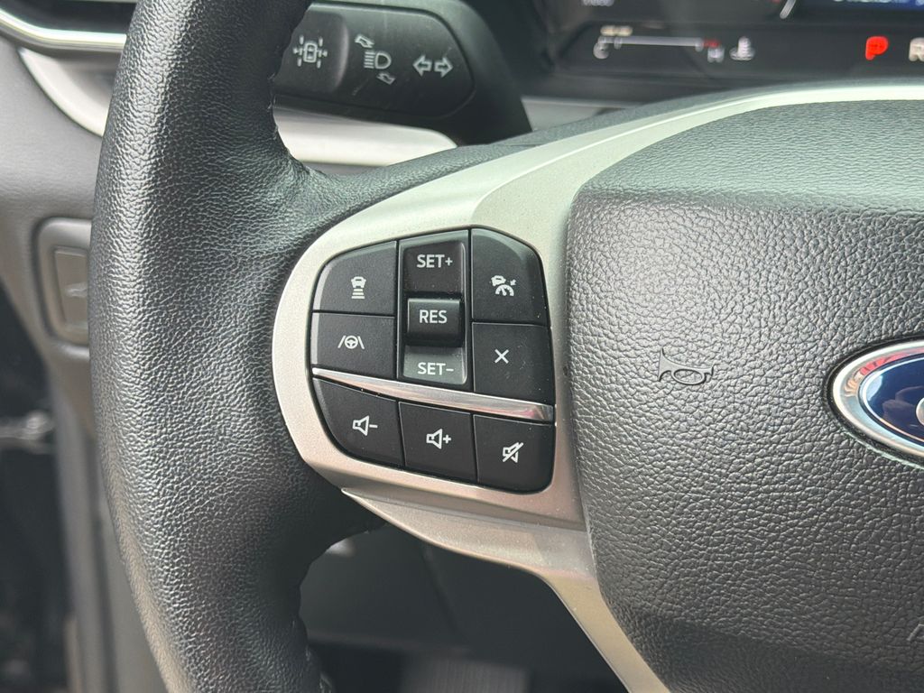 Thumbnail: 2023 Ford Explorer - 27