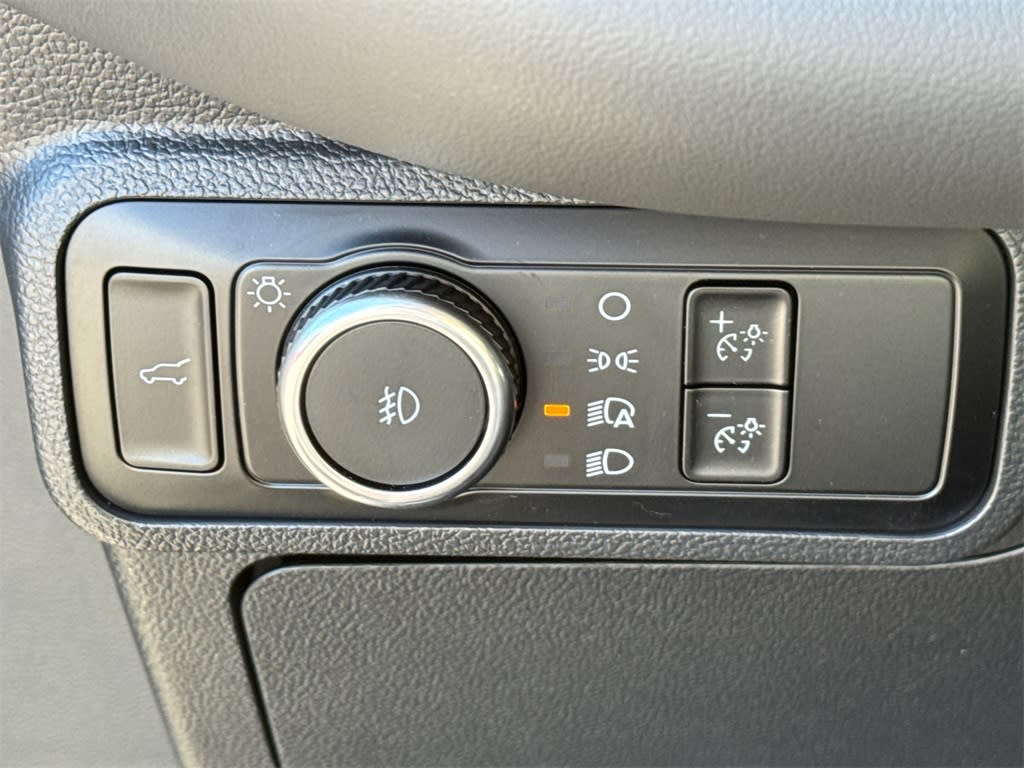 2025 Ford Explorer Active 35