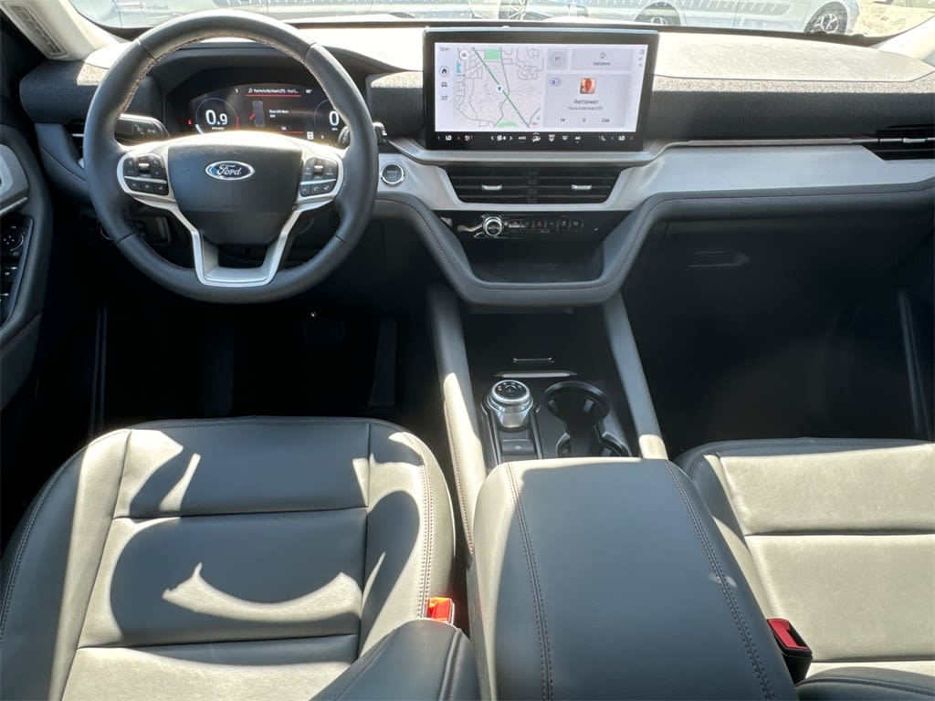 2025 Ford Explorer Active 2
