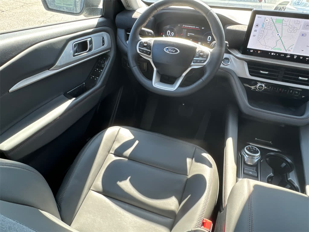 2025 Ford Explorer Active 9