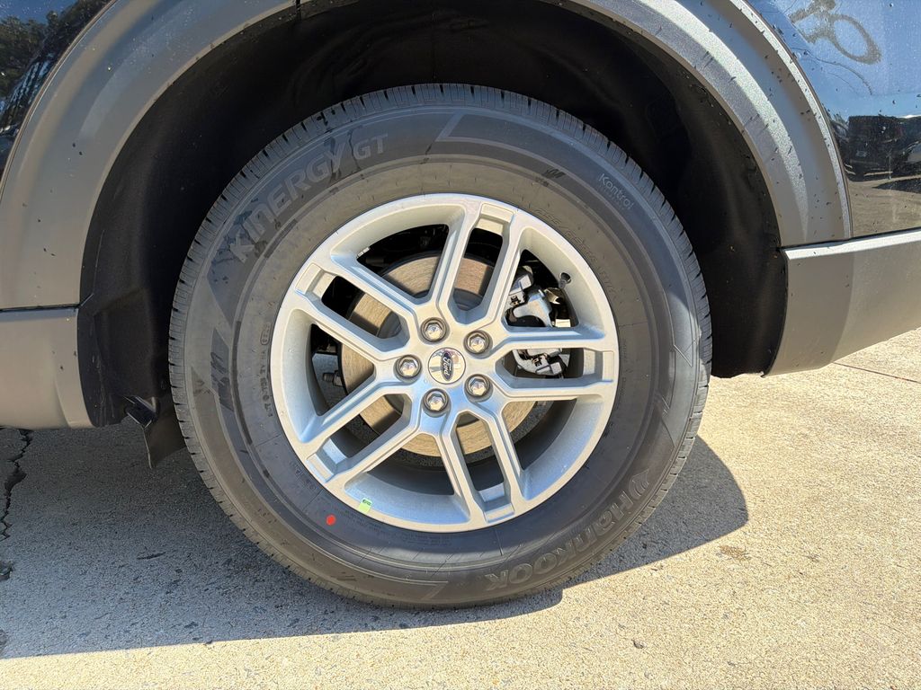 Thumbnail: 2026 Ford Explorer - 25